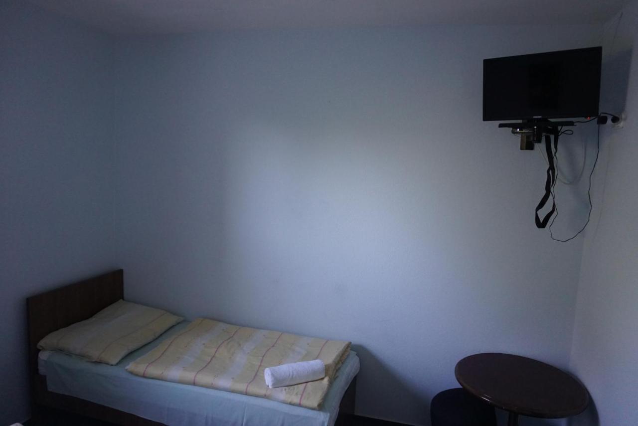 Panama Motel セーケシュフェヘールヴァール エクステリア 写真